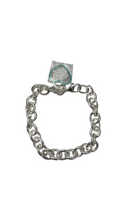 Classic Silver Heart Link Bracelet –